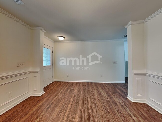 Foto del edificio - 4662 Abbey Park Rd