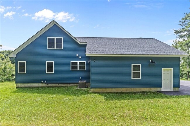 Building Photo - Contemporary with Gorgeous Views in Hinesburg, Vermont - Fully Furnished w/ Utilities Included