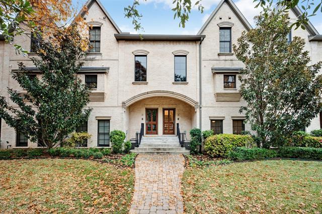 Foto principal - 4153 Hyer St