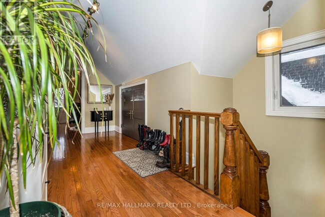 Building Photo - 151 Rusholme Rd