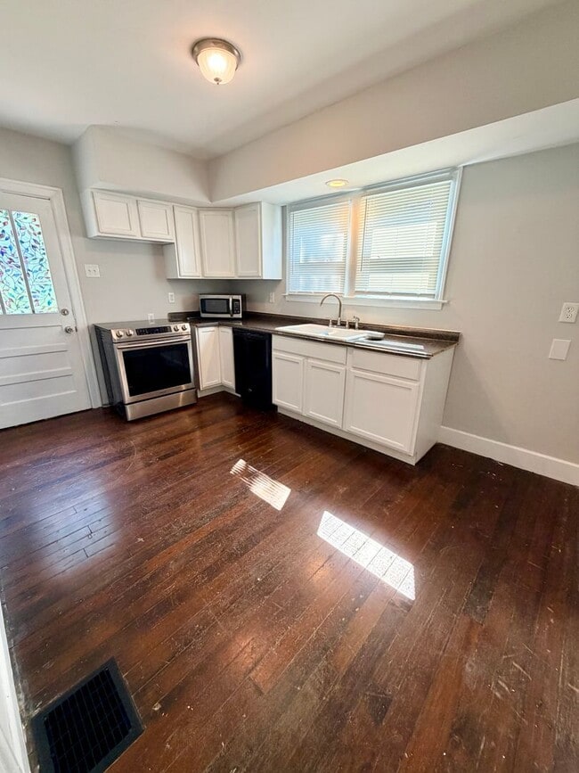 Photo - 141 Brown Ave- House