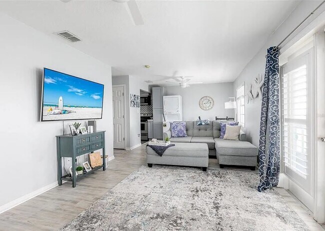 Foto del edificio - 5118 Coquina Key Dr SE