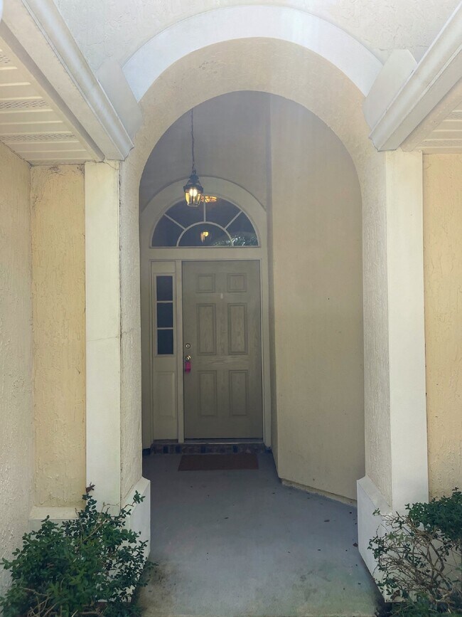 Building Photo - 3/2 Heritage Landing home w/fantastic comm...