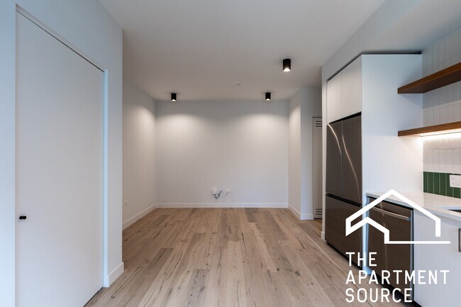 Foto del edificio - 1712 Oak Ave
