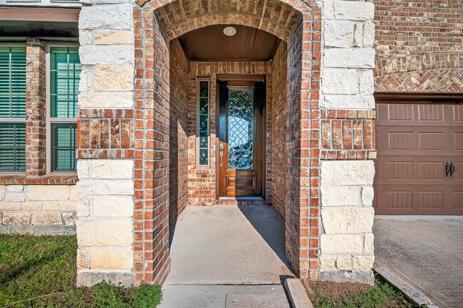 Building Photo - 29535 Red Rocks Pk Dr