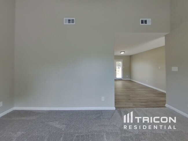 Foto del edificio - 1498 Wilderness Way