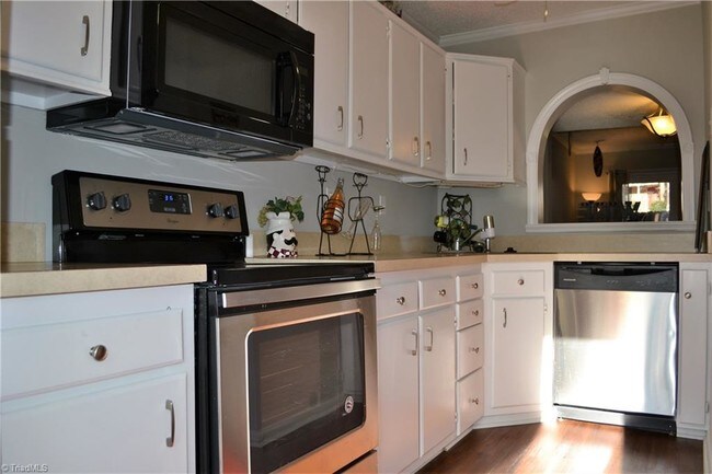 Photo - 309 Village Ln Townhome