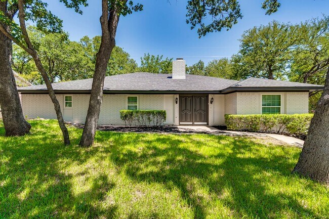 Building Photo - 3403 Sheffield Dr