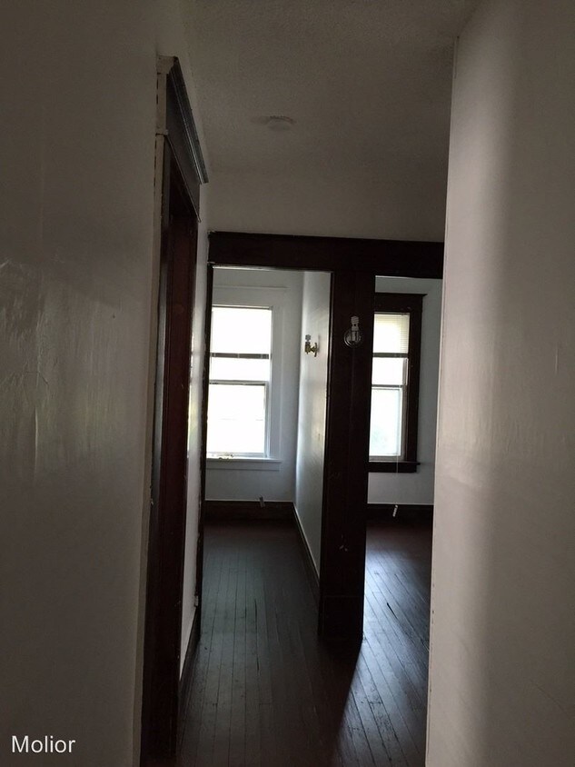 Building Photo - 51 Burgard Pl