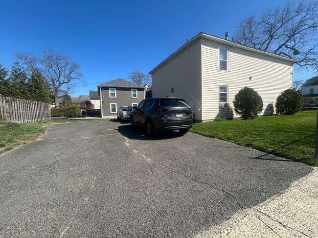 Foto del edificio - 519 Asbury Ave