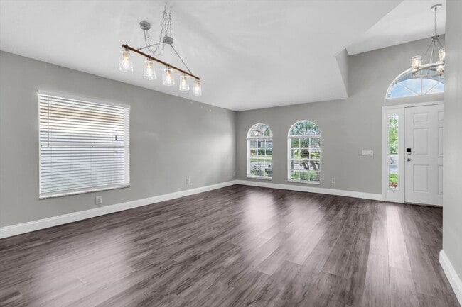 Building Photo - 3335 Clover Blossom Cir