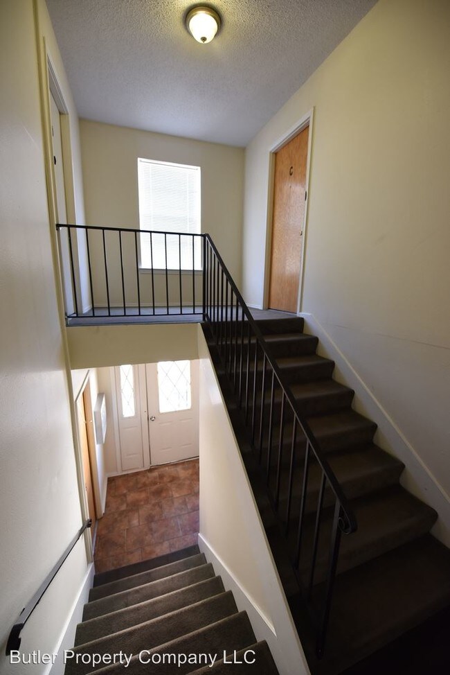 Building Photo - 2 br, 2 bath House - 5819 Sandhurst Ln #D