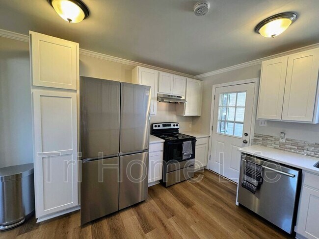 Building Photo - 2691 S Linley Ct