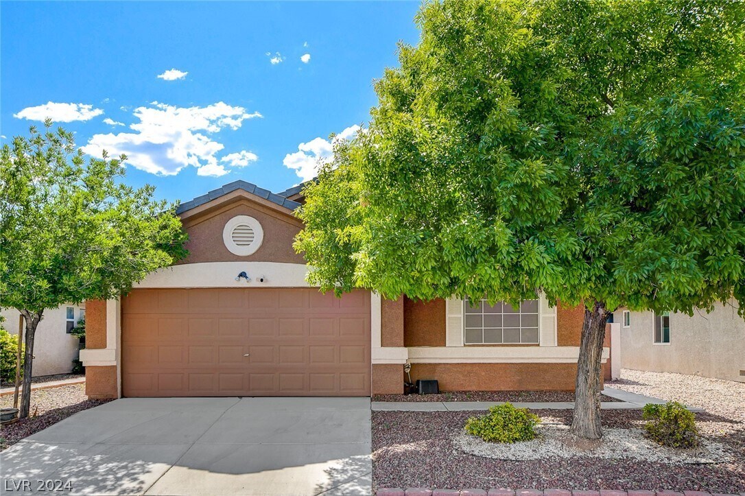 Foto principal - 7533 Wandering St