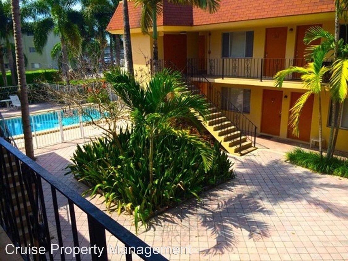 Primary Photo - 515 S Sequoia Dr