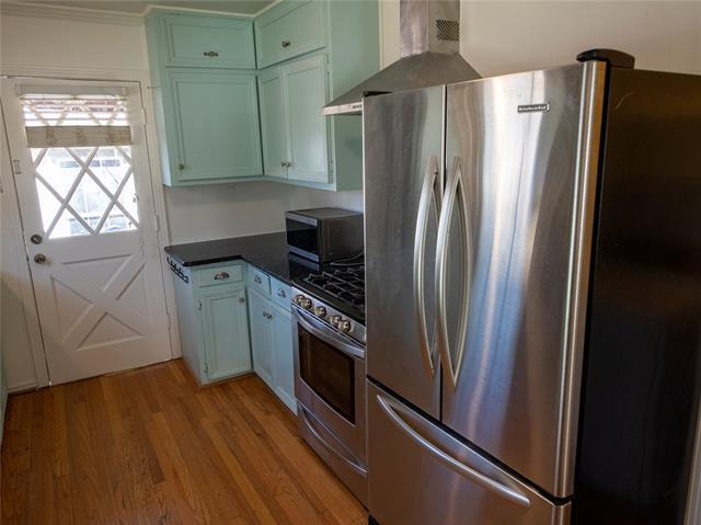 Building Photo - 552 Brookhurst Dr