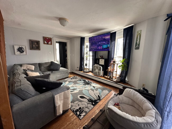 Building Photo - 9 Depot St