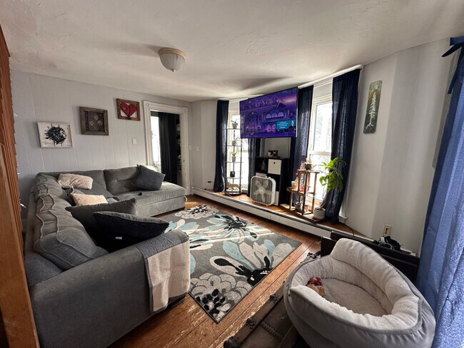 Foto del edificio - 9 Depot St