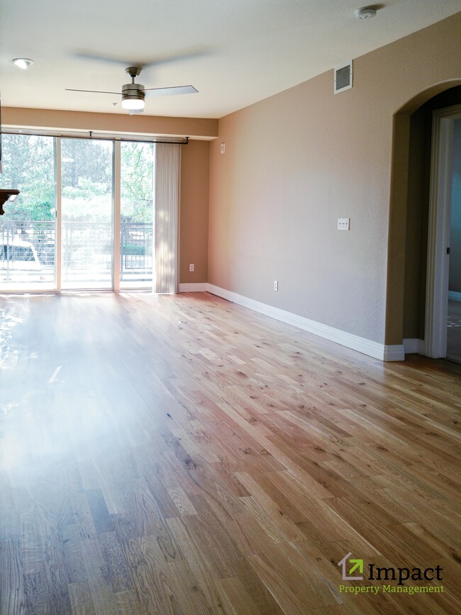 Building Photo - 9059 E Panorama Cir