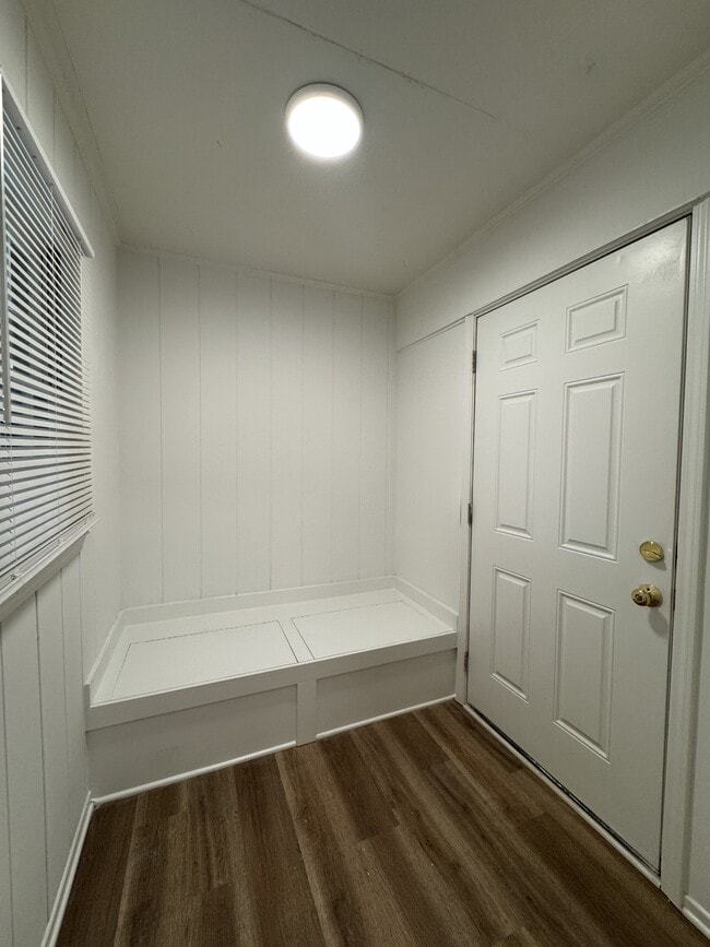 Foto del edificio - 4715 Rimer Rd