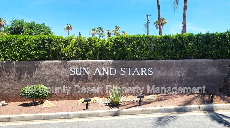 Primary Photo - 46030 CA-74