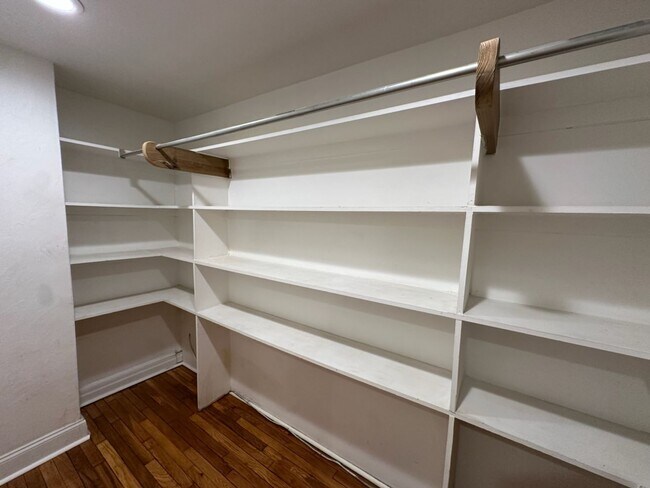 Interior Photo - New King Edward Apartments
