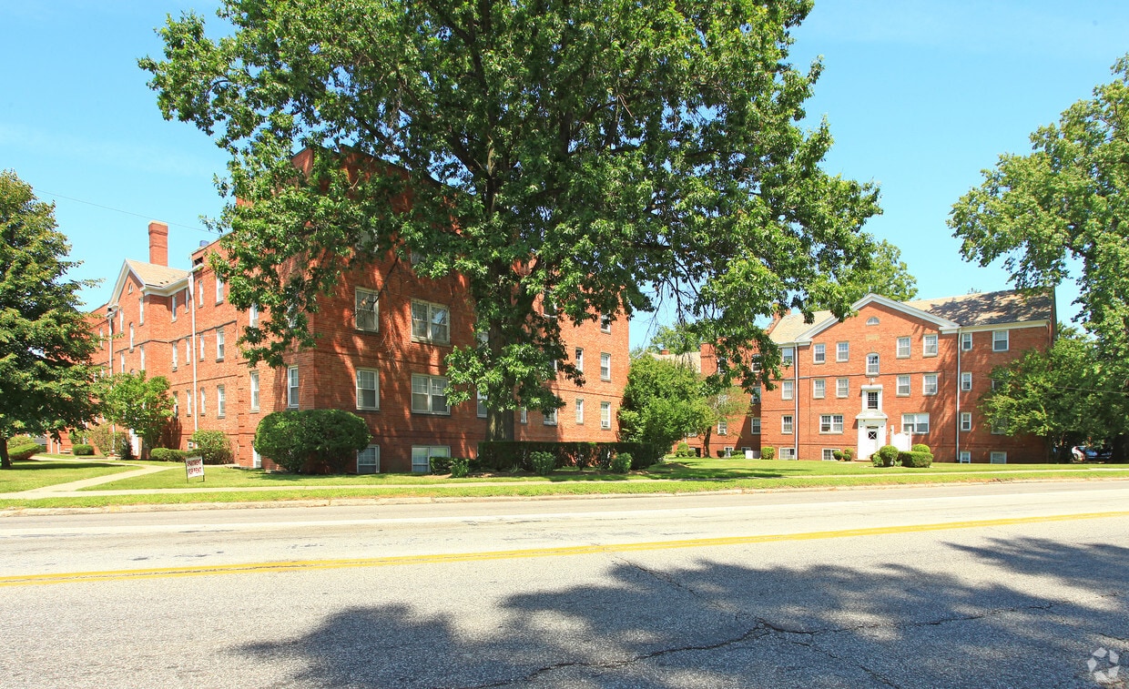 Primary Photo - Noble-Quilliams Apartments