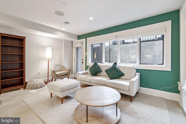 Foto del edificio - 1310 Vermont Ave NW