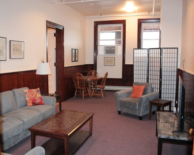 13 s broad st norwich ny 13815 apartments norwich ny apartments com
