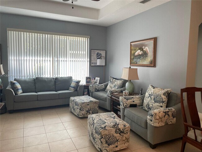 Foto del edificio - 4555 61st Terrace