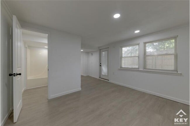Foto del edificio - 2021 Jackson N Ave