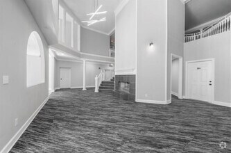 Building Photo - 5399 Northland Dr