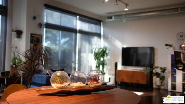 Foto del edificio - 13320 Beach Ave