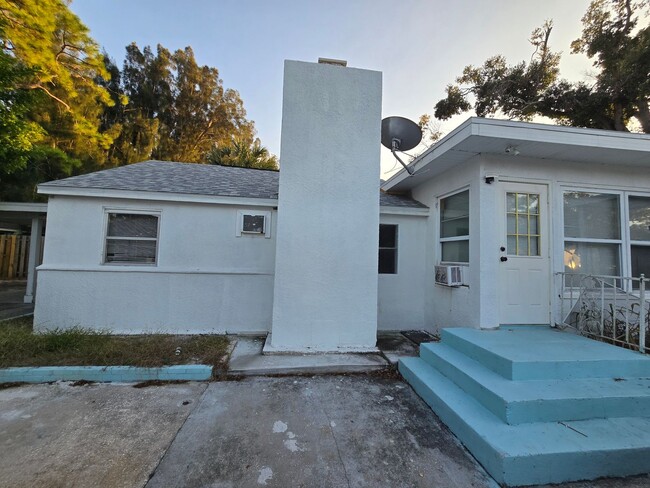 Photo - 2108 8th St Apartment