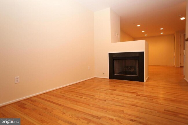 Foto del edificio - 1829 16th St N