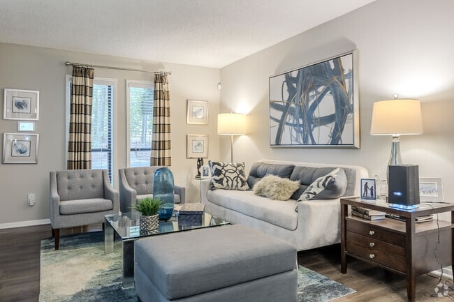 1BR, 1BA - 883SF - Living Room - The Park At East Ponce Apartments