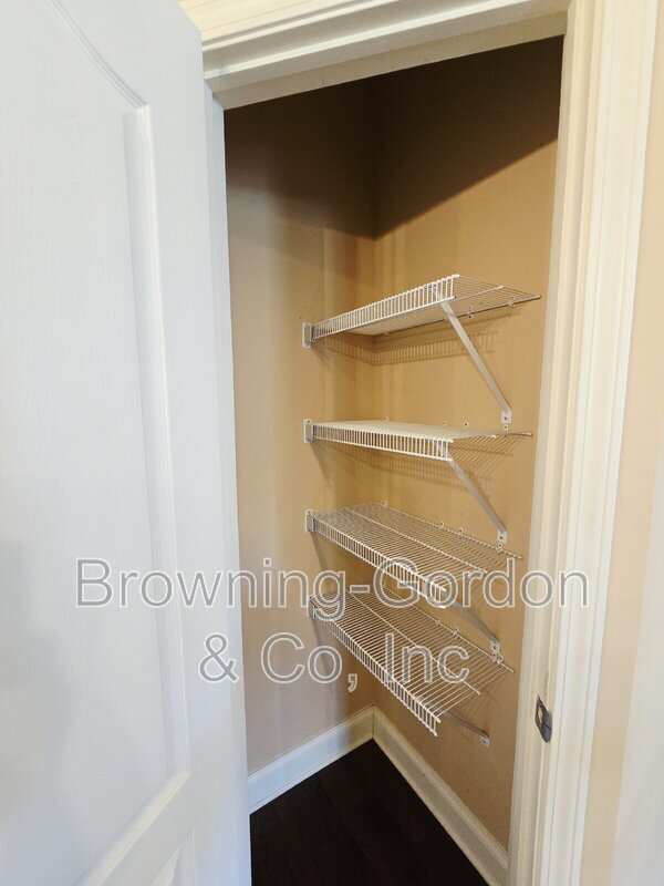 Building Photo - 735 Tulip Grove Rd