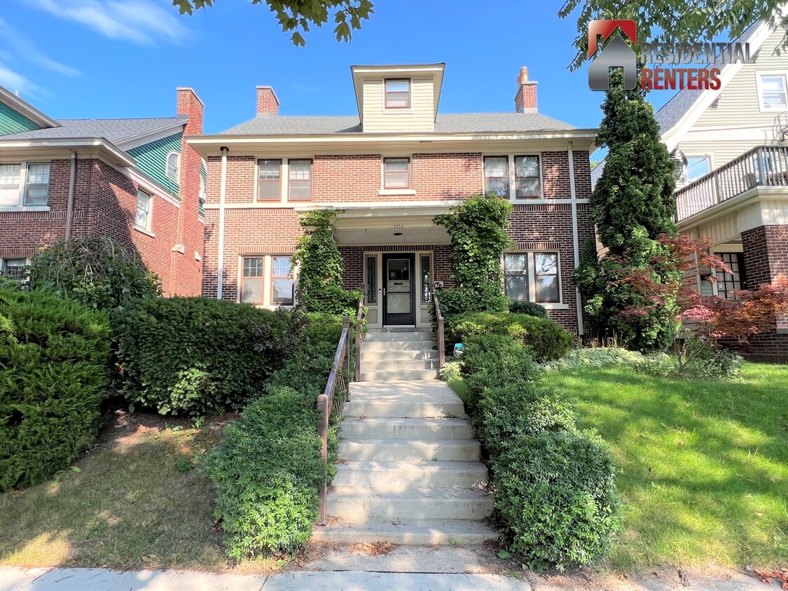 3052 N Stowell Ave, Milwaukee, WI 53211 House Rental in Milwaukee, WI