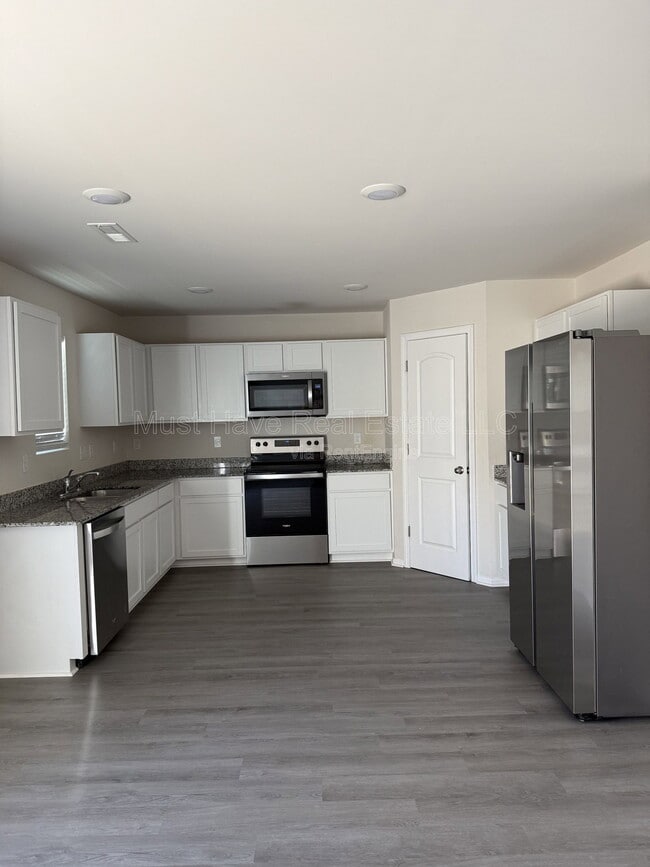 Photo - 4814 Stone Dr House