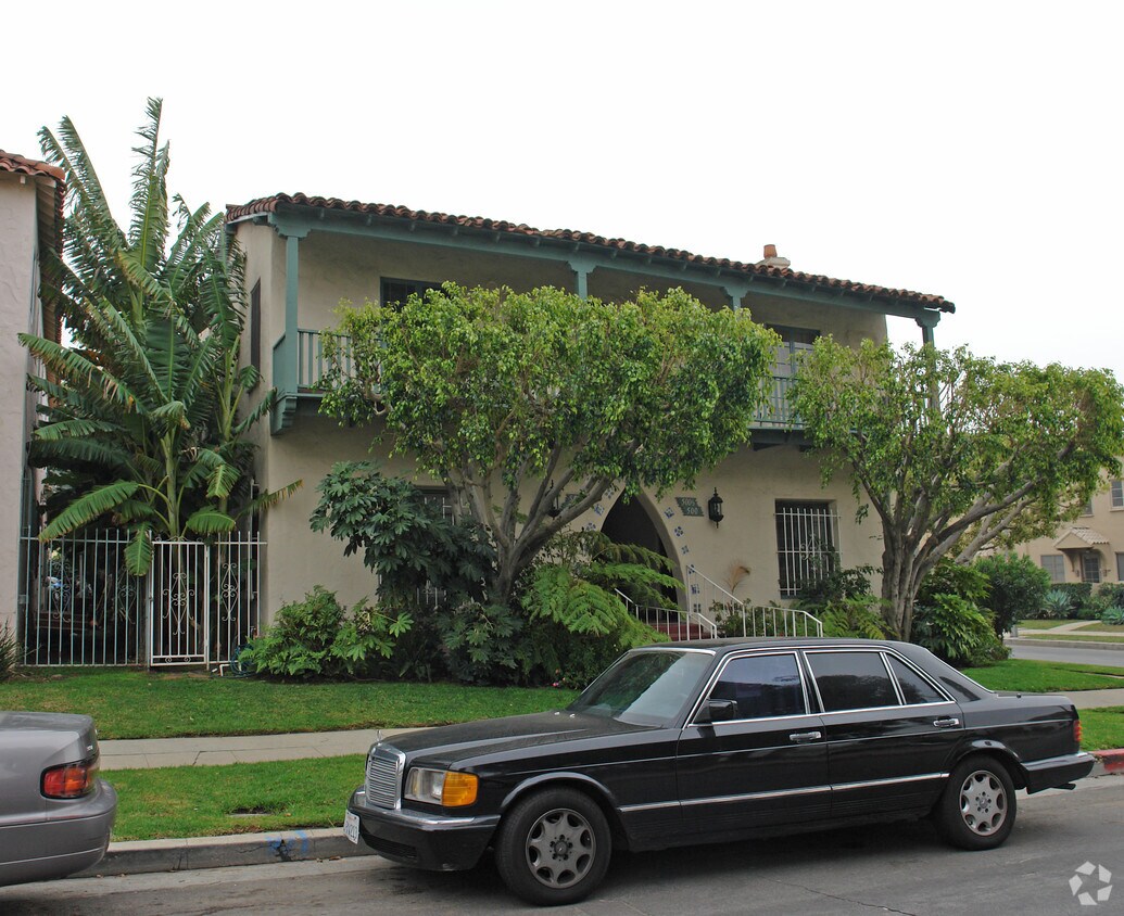 Building Photo - 500 N Genesee Ave