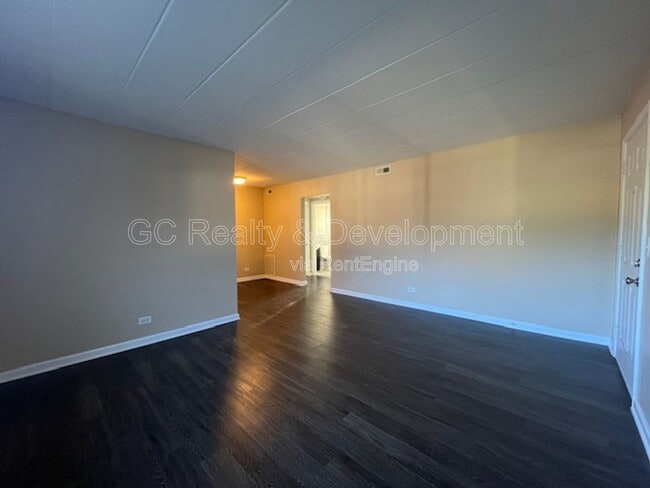 Building Photo - 346 Wilson Ave