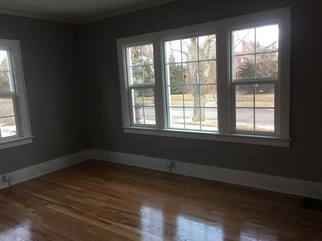 Building Photo - 3512 Moore Ave