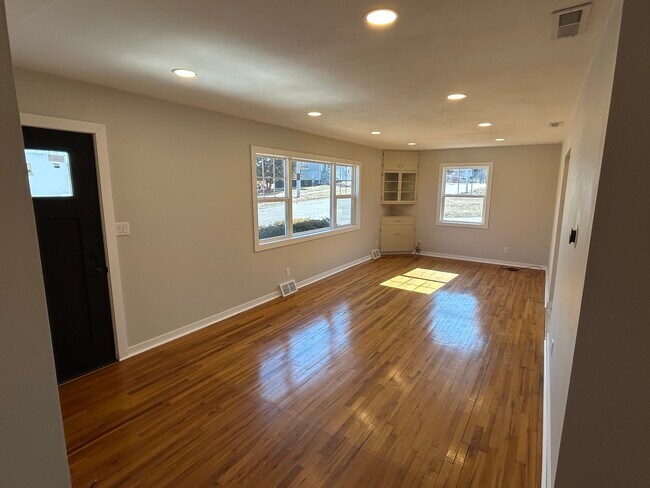 Foto del edificio - 1810 Logan St