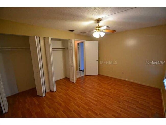 Foto del edificio - 720 100th Ave N