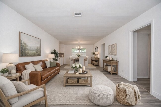 Foto del edificio - 5330 Windswept Ln