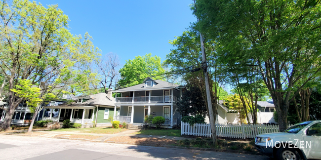 Building Photo - 214 Elm St