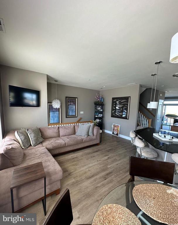 Foto del edificio - 13009 Bowline Ln