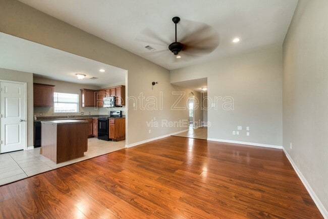 Building Photo - 517 Misty Mountain Dr