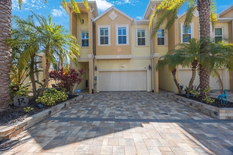 Foto principal - 789 Grand Cypress Ln