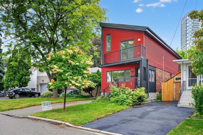 Building Photo - 49 Poplar Ave